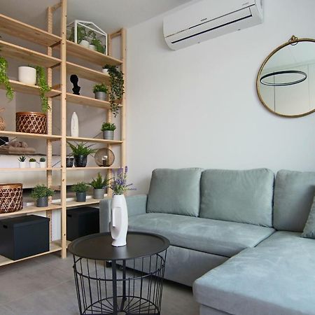 شقة Phaedrus Living Seaside Luxury Flat Athina 123 بافوس المظهر الخارجي الصورة