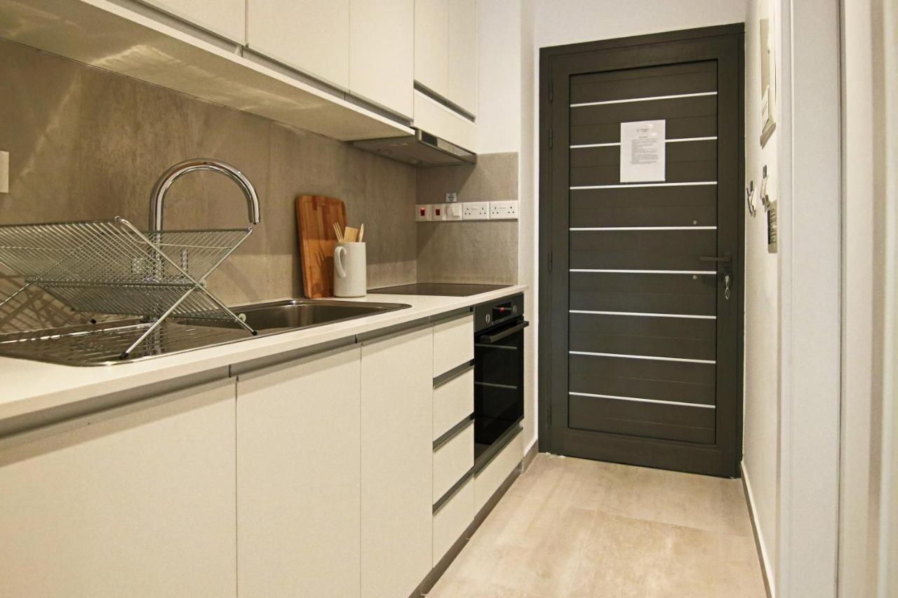 شقة Phaedrus Living Seaside Luxury Flat Athina 123 بافوس المظهر الخارجي الصورة